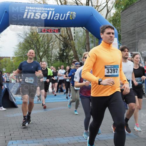 07.04.2024 - 43. Internationalen Wilhelmsburger Insellauf MichiJ http://msf.ph/oto/6042920 07.04.2024 10:40:39 Laufen 4168, 3534, 399, 3397, 3645 meine-sportfotos.de