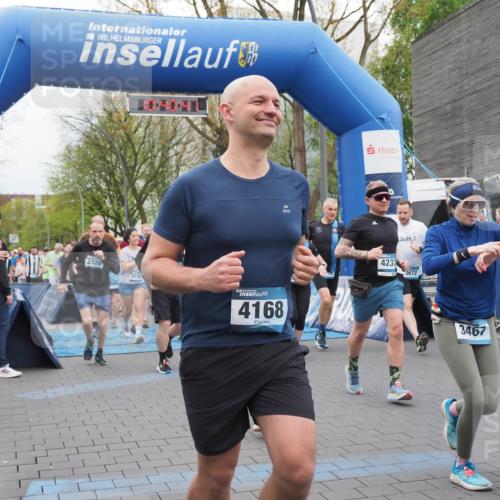 07.04.2024 - 43. Internationalen Wilhelmsburger Insellauf MichiJ http://msf.ph/oto/6042923 07.04.2024 10:40:40 Laufen 10, 2326, 3190, 4168, 4237, 3672, 3467 meine-sportfotos.de