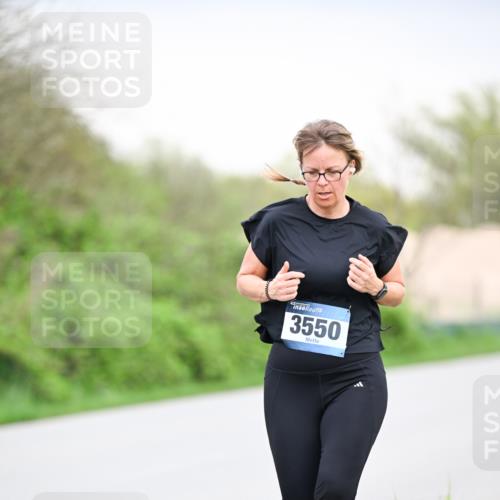 07.04.2024 - 43. Internationalen Wilhelmsburger Insellauf Dr. Thomas Lammeyer http://msf.ph/oto/6042931 07.04.2024 10:41:33 Laufen 3550 meine-sportfotos.de