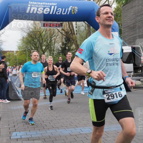 07.04.2024 - 43. Internationalen Wilhelmsburger Insellauf MichiJ http://msf.ph/oto/6042937 07.04.2024 10:40:46 Laufen 4230, 422, 4229, 42, 2916, 2510 meine-sportfotos.de