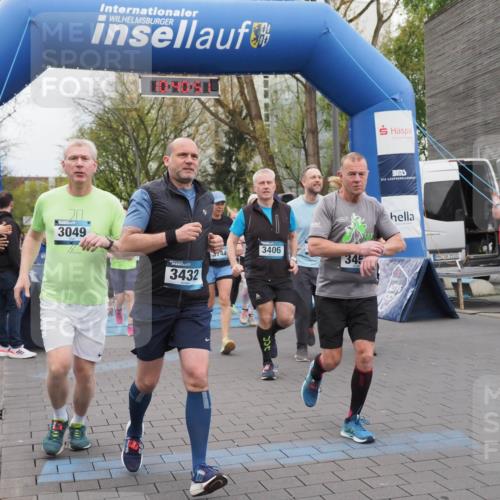 07.04.2024 - 43. Internationalen Wilhelmsburger Insellauf MichiJ http://msf.ph/oto/6042953 07.04.2024 10:40:51 Laufen 3049, 3432, 3406, 11, 345, 2510, 3 meine-sportfotos.de