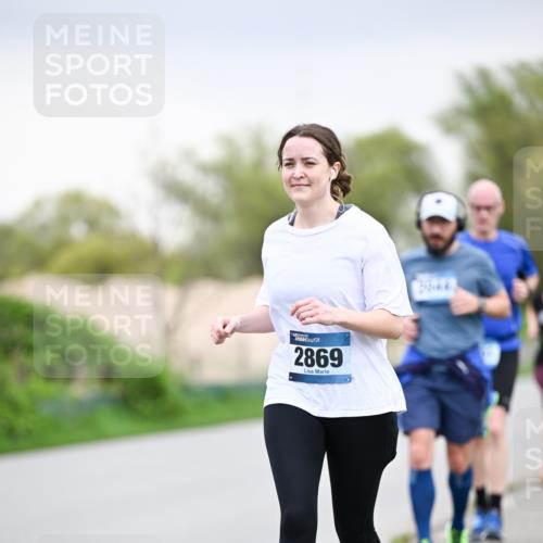 07.04.2024 - 43. Internationalen Wilhelmsburger Insellauf Dr. Thomas Lammeyer http://msf.ph/oto/6042965 07.04.2024 10:41:36 Laufen 2869 meine-sportfotos.de
