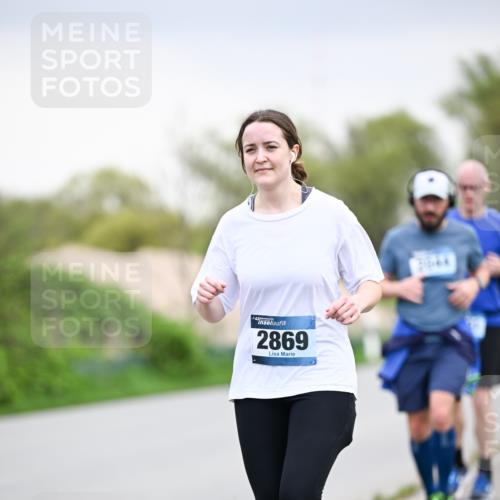 07.04.2024 - 43. Internationalen Wilhelmsburger Insellauf Dr. Thomas Lammeyer http://msf.ph/oto/6042970 07.04.2024 10:41:36 Laufen 2869 meine-sportfotos.de