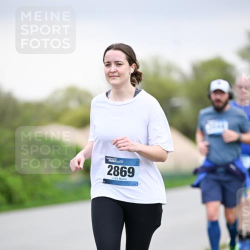 07.04.2024 - 43. Internationalen Wilhelmsburger Insellauf Dr. Thomas Lammeyer http://msf.ph/oto/6042977 07.04.2024 10:41:37 Laufen 2869 meine-sportfotos.de