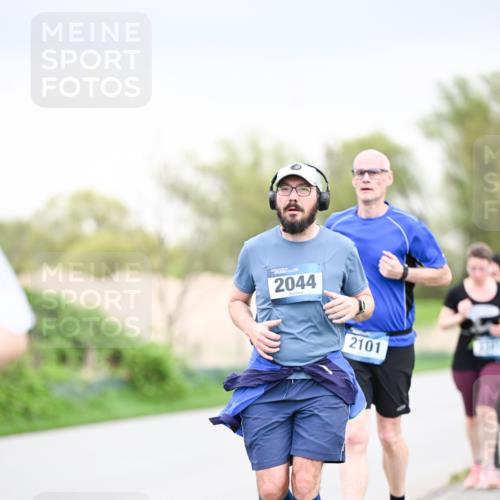 07.04.2024 - 43. Internationalen Wilhelmsburger Insellauf Dr. Thomas Lammeyer http://msf.ph/oto/6042988 07.04.2024 10:41:38 Laufen 2044, 2101 meine-sportfotos.de