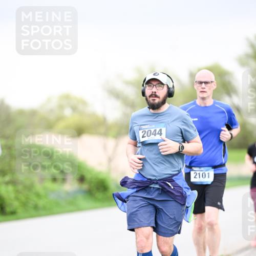 07.04.2024 - 43. Internationalen Wilhelmsburger Insellauf Dr. Thomas Lammeyer http://msf.ph/oto/6042993 07.04.2024 10:41:38 Laufen 2044, 2101 meine-sportfotos.de