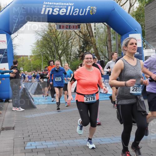 07.04.2024 - 43. Internationalen Wilhelmsburger Insellauf MichiJ http://msf.ph/oto/6043000 07.04.2024 10:41:03 Laufen 17, 3269, 2239, 4337, 2178, 2873, 2894 meine-sportfotos.de