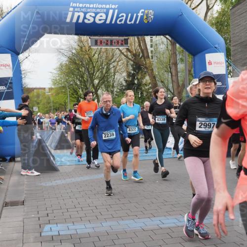 07.04.2024 - 43. Internationalen Wilhelmsburger Insellauf MichiJ http://msf.ph/oto/6043003 07.04.2024 10:41:04 Laufen 326, 2317, 2239, 4337, 2472, 4338, 2997 meine-sportfotos.de