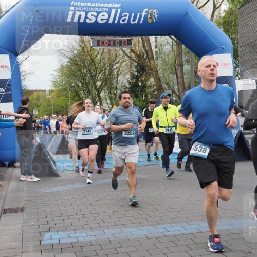 07.04.2024 - 43. Internationalen Wilhelmsburger Insellauf MichiJ http://msf.ph/oto/6043030 07.04.2024 10:41:12 Laufen 3142, 980, 215, 3259, 2945, 8538 meine-sportfotos.de