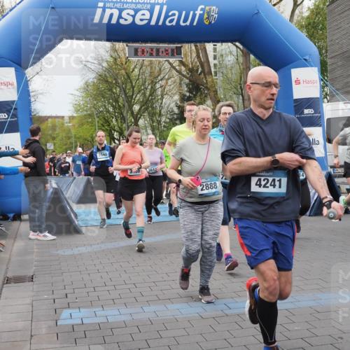 07.04.2024 - 43. Internationalen Wilhelmsburger Insellauf MichiJ http://msf.ph/oto/6043051 07.04.2024 10:41:21 Laufen 16, 2040, 305, 361, 2888, 4241, 14, 3134 meine-sportfotos.de