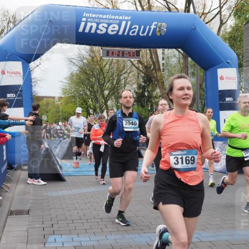 07.04.2024 - 43. Internationalen Wilhelmsburger Insellauf MichiJ http://msf.ph/oto/6043052 07.04.2024 10:41:23 Laufen 6, 3188, 2040, 3, 3169, 3700 meine-sportfotos.de