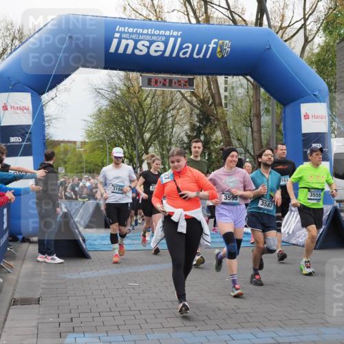 07.04.2024 - 43. Internationalen Wilhelmsburger Insellauf MichiJ http://msf.ph/oto/6043057 07.04.2024 10:41:24 Laufen 3188, 31, 3595, 3587, 161, 3555, 2510 meine-sportfotos.de