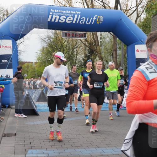 07.04.2024 - 43. Internationalen Wilhelmsburger Insellauf MichiJ http://msf.ph/oto/6043061 07.04.2024 10:41:26 Laufen 3188, 2615, 739, 3186, 3, 727 meine-sportfotos.de