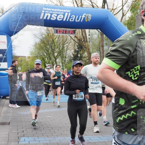 07.04.2024 - 43. Internationalen Wilhelmsburger Insellauf MichiJ http://msf.ph/oto/6043084 07.04.2024 10:41:33 Laufen 10, 10, 2796, 2749, 3916, 3797, 00000, 09 meine-sportfotos.de