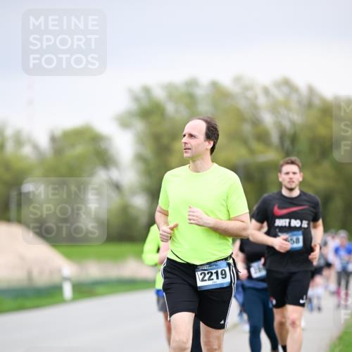 07.04.2024 - 43. Internationalen Wilhelmsburger Insellauf Dr. Thomas Lammeyer http://msf.ph/oto/6043123 07.04.2024 10:41:49 Laufen 2219, 458 meine-sportfotos.de