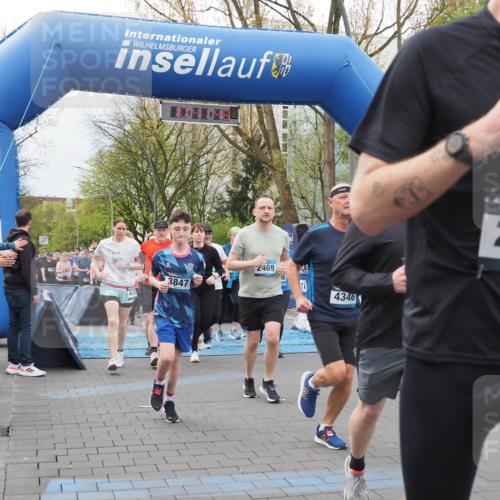 07.04.2024 - 43. Internationalen Wilhelmsburger Insellauf MichiJ http://msf.ph/oto/6043130 07.04.2024 10:41:47 Laufen 43, 3847, 2469, 70, 4346, 2301 meine-sportfotos.de