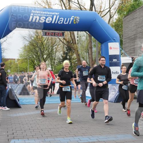 07.04.2024 - 43. Internationalen Wilhelmsburger Insellauf MichiJ http://msf.ph/oto/6043168 07.04.2024 10:41:58 Laufen 3022, 2376, 2355, 3935, 4238, 288, 20 meine-sportfotos.de