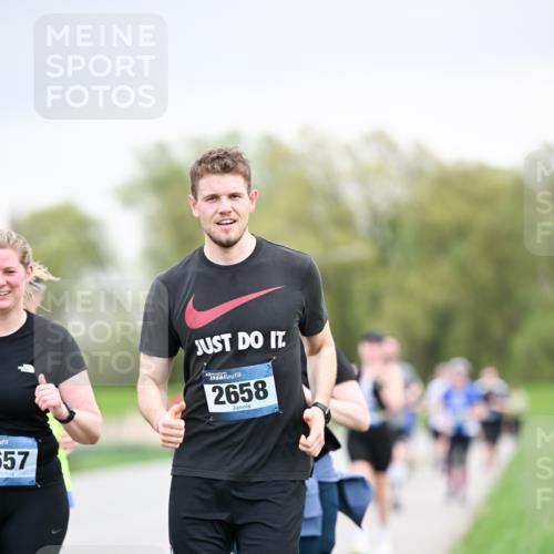 07.04.2024 - 43. Internationalen Wilhelmsburger Insellauf Dr. Thomas Lammeyer http://msf.ph/oto/6043179 07.04.2024 10:41:52 Laufen 557, 2658 meine-sportfotos.de