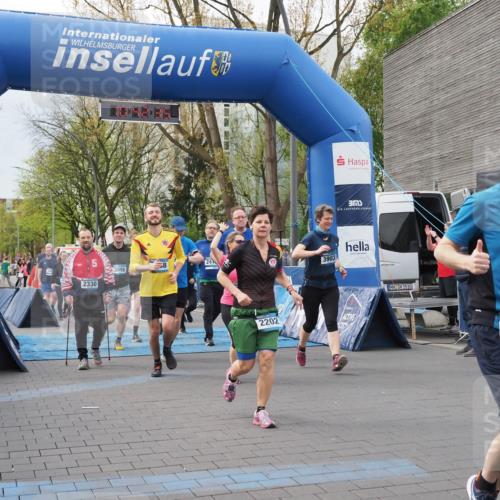 07.04.2024 - 43. Internationalen Wilhelmsburger Insellauf MichiJ http://msf.ph/oto/6043259 07.04.2024 10:42:34 Laufen 2330, 3098, 24, 3903, 2202, 2510, 2323 meine-sportfotos.de