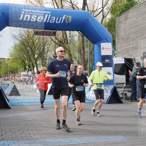 07.04.2024 - 43. Internationalen Wilhelmsburger Insellauf MichiJ http://msf.ph/oto/6043285 07.04.2024 10:42:44 Laufen 231, 2232, 2495, 2510, 2003, 3 meine-sportfotos.de