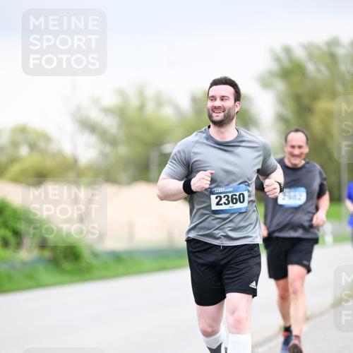 07.04.2024 - 43. Internationalen Wilhelmsburger Insellauf Dr. Thomas Lammeyer http://msf.ph/oto/6043312 07.04.2024 10:42:04 Laufen 2360, 2982 meine-sportfotos.de