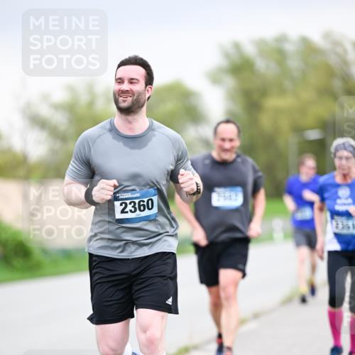 07.04.2024 - 43. Internationalen Wilhelmsburger Insellauf Dr. Thomas Lammeyer http://msf.ph/oto/6043326 07.04.2024 10:42:04 Laufen 2360 meine-sportfotos.de