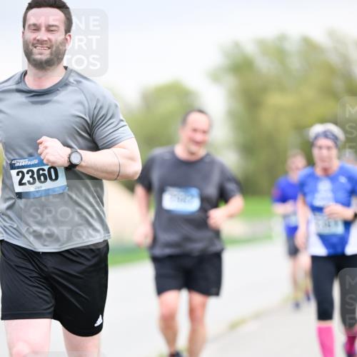 07.04.2024 - 43. Internationalen Wilhelmsburger Insellauf Dr. Thomas Lammeyer http://msf.ph/oto/6043334 07.04.2024 10:42:05 Laufen 2360 meine-sportfotos.de