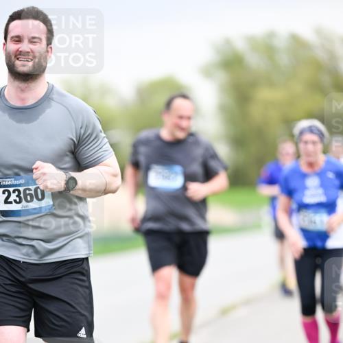 07.04.2024 - 43. Internationalen Wilhelmsburger Insellauf Dr. Thomas Lammeyer http://msf.ph/oto/6043336 07.04.2024 10:42:06 Laufen 2360 meine-sportfotos.de