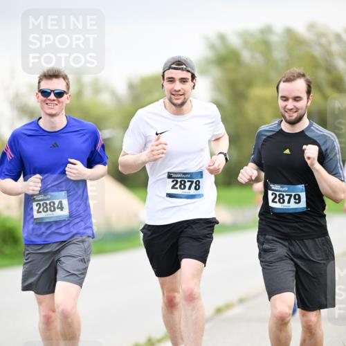 07.04.2024 - 43. Internationalen Wilhelmsburger Insellauf Dr. Thomas Lammeyer http://msf.ph/oto/6043377 07.04.2024 10:42:12 Laufen 2884, 43, 2878, 2879 meine-sportfotos.de
