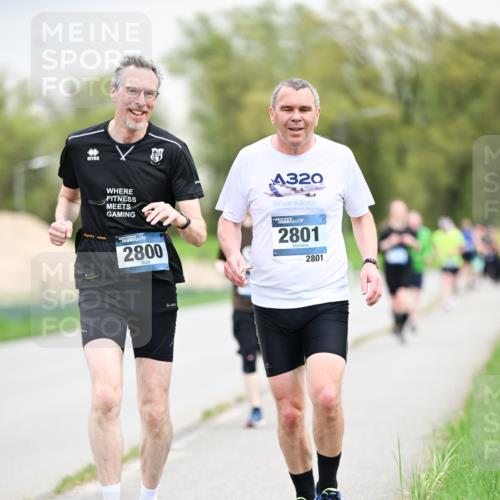 07.04.2024 - 43. Internationalen Wilhelmsburger Insellauf Dr. Thomas Lammeyer http://msf.ph/oto/6043400 07.04.2024 10:42:15 Laufen 2800, 320, 2801, 2801 meine-sportfotos.de