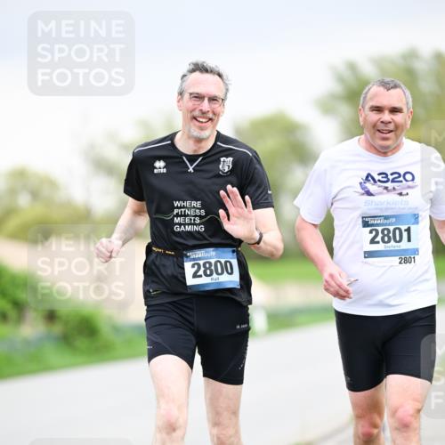 07.04.2024 - 43. Internationalen Wilhelmsburger Insellauf Dr. Thomas Lammeyer http://msf.ph/oto/6043409 07.04.2024 10:42:16 Laufen 2800, 320, 2801, 2801 meine-sportfotos.de