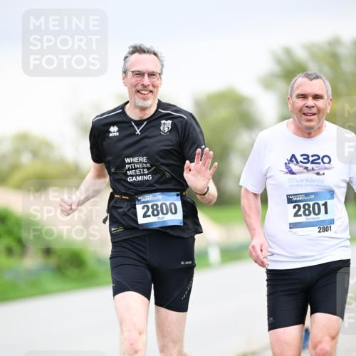 07.04.2024 - 43. Internationalen Wilhelmsburger Insellauf Dr. Thomas Lammeyer http://msf.ph/oto/6043411 07.04.2024 10:42:16 Laufen 2800, 320, 2801, 2801 meine-sportfotos.de