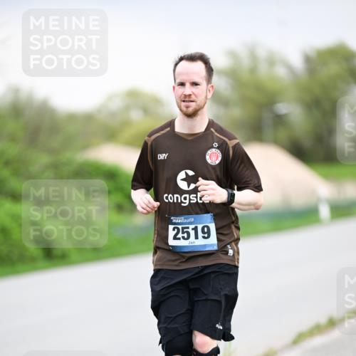 07.04.2024 - 43. Internationalen Wilhelmsburger Insellauf Dr. Thomas Lammeyer http://msf.ph/oto/6043436 07.04.2024 10:42:21 Laufen 1910, 2519 meine-sportfotos.de