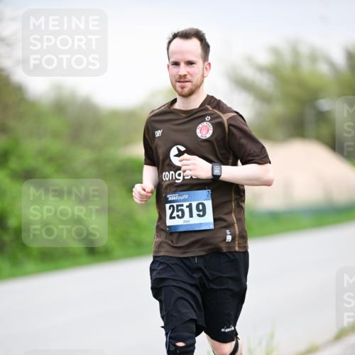07.04.2024 - 43. Internationalen Wilhelmsburger Insellauf Dr. Thomas Lammeyer http://msf.ph/oto/6043440 07.04.2024 10:42:21 Laufen 1910, 2519 meine-sportfotos.de