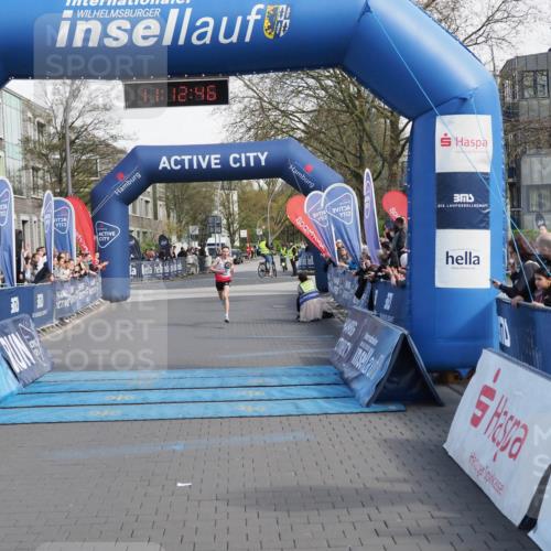 07.04.2024 - 43. Internationalen Wilhelmsburger Insellauf MichiJ http://msf.ph/oto/6043462 07.04.2024 11:12:45 Ziel 4192 meine-sportfotos.de