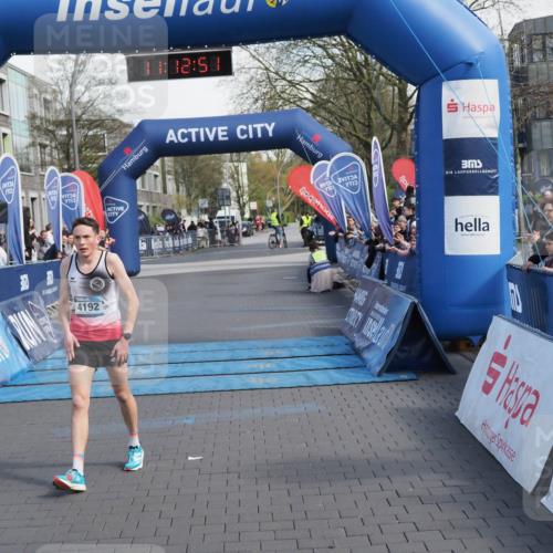 07.04.2024 - 43. Internationalen Wilhelmsburger Insellauf MichiJ http://msf.ph/oto/6043481 07.04.2024 11:12:51 Ziel 4192 meine-sportfotos.de