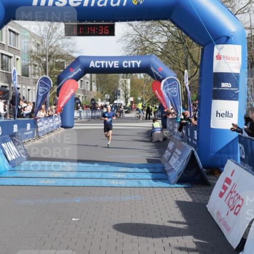 07.04.2024 - 43. Internationalen Wilhelmsburger Insellauf MichiJ http://msf.ph/oto/6043488 07.04.2024 11:14:35 Ziel 3833 meine-sportfotos.de