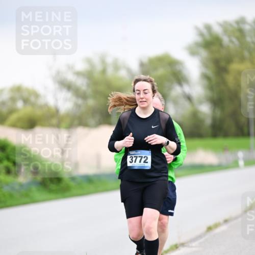 07.04.2024 - 43. Internationalen Wilhelmsburger Insellauf Dr. Thomas Lammeyer http://msf.ph/oto/6043489 07.04.2024 10:42:27 Laufen 3772 meine-sportfotos.de
