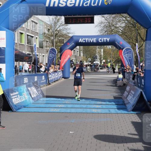 07.04.2024 - 43. Internationalen Wilhelmsburger Insellauf MichiJ http://msf.ph/oto/6043496 07.04.2024 11:14:38 Ziel 3833 meine-sportfotos.de