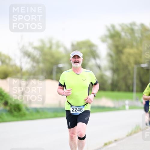 07.04.2024 - 43. Internationalen Wilhelmsburger Insellauf Dr. Thomas Lammeyer http://msf.ph/oto/6043500 07.04.2024 10:42:37 Laufen 2246 meine-sportfotos.de