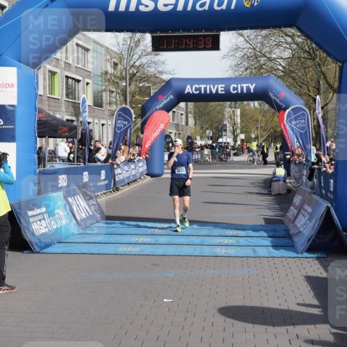 07.04.2024 - 43. Internationalen Wilhelmsburger Insellauf MichiJ http://msf.ph/oto/6043501 07.04.2024 11:14:38 Ziel 3833 meine-sportfotos.de