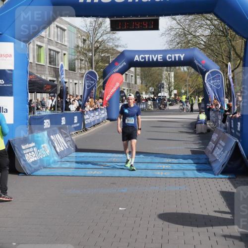 07.04.2024 - 43. Internationalen Wilhelmsburger Insellauf MichiJ http://msf.ph/oto/6043504 07.04.2024 11:14:40 Ziel 3833 meine-sportfotos.de