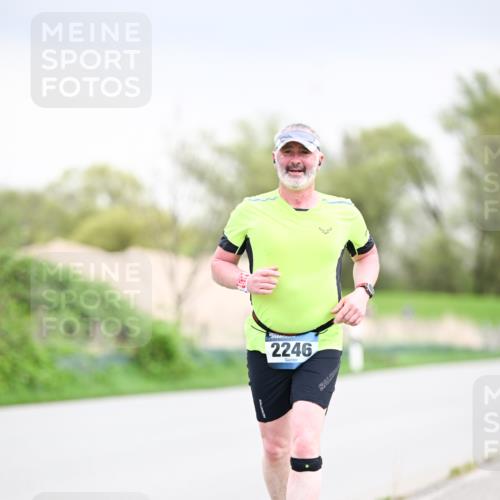07.04.2024 - 43. Internationalen Wilhelmsburger Insellauf Dr. Thomas Lammeyer http://msf.ph/oto/6043519 07.04.2024 10:42:38 Laufen 2246 meine-sportfotos.de