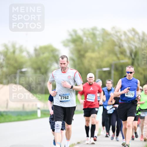 07.04.2024 - 43. Internationalen Wilhelmsburger Insellauf Dr. Thomas Lammeyer http://msf.ph/oto/6043577 07.04.2024 10:42:47 Laufen 2762, 3157, 4170 meine-sportfotos.de