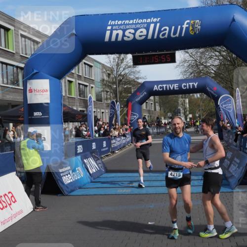 07.04.2024 - 43. Internationalen Wilhelmsburger Insellauf MichiJ http://msf.ph/oto/6043585 07.04.2024 11:15:55 Ziel 3096, 4215 meine-sportfotos.de