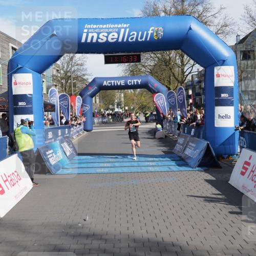 07.04.2024 - 43. Internationalen Wilhelmsburger Insellauf MichiJ http://msf.ph/oto/6043599 07.04.2024 11:16:32 Ziel 3470 meine-sportfotos.de