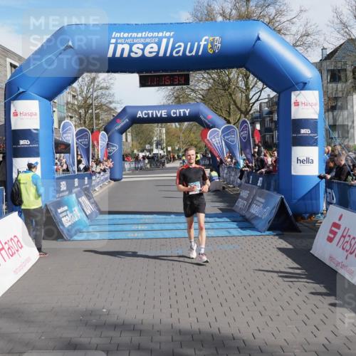 07.04.2024 - 43. Internationalen Wilhelmsburger Insellauf MichiJ http://msf.ph/oto/6043602 07.04.2024 11:16:34 Ziel 3470 meine-sportfotos.de