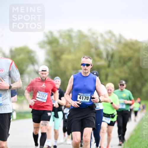 07.04.2024 - 43. Internationalen Wilhelmsburger Insellauf Dr. Thomas Lammeyer http://msf.ph/oto/6043616 07.04.2024 10:42:49 Laufen 3157, 4170 meine-sportfotos.de