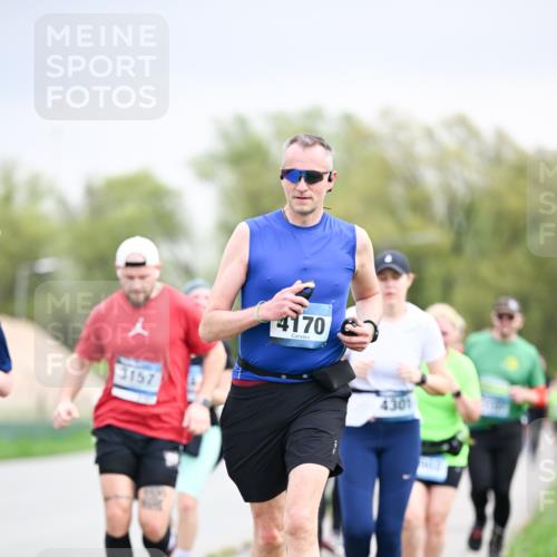 07.04.2024 - 43. Internationalen Wilhelmsburger Insellauf Dr. Thomas Lammeyer http://msf.ph/oto/6043638 07.04.2024 10:42:50 Laufen 3157, 4170, 4301 meine-sportfotos.de