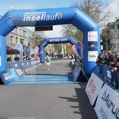 07.04.2024 - 43. Internationalen Wilhelmsburger Insellauf MichiJ http://msf.ph/oto/6043645 07.04.2024 11:17:15 Ziel 3238 meine-sportfotos.de